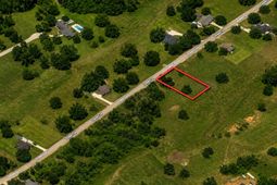 1143 Tennis Lane photo 4