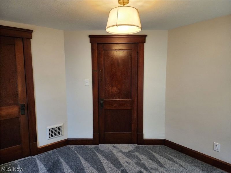516 Bond Street, Elyria, OH 44035 Photo 16