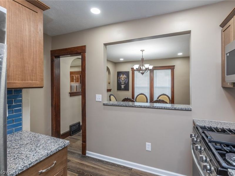 516 Bond Street, Elyria, OH 44035 Photo 7