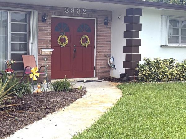 3932 ADAMS Street, Hollywood, FL 33021