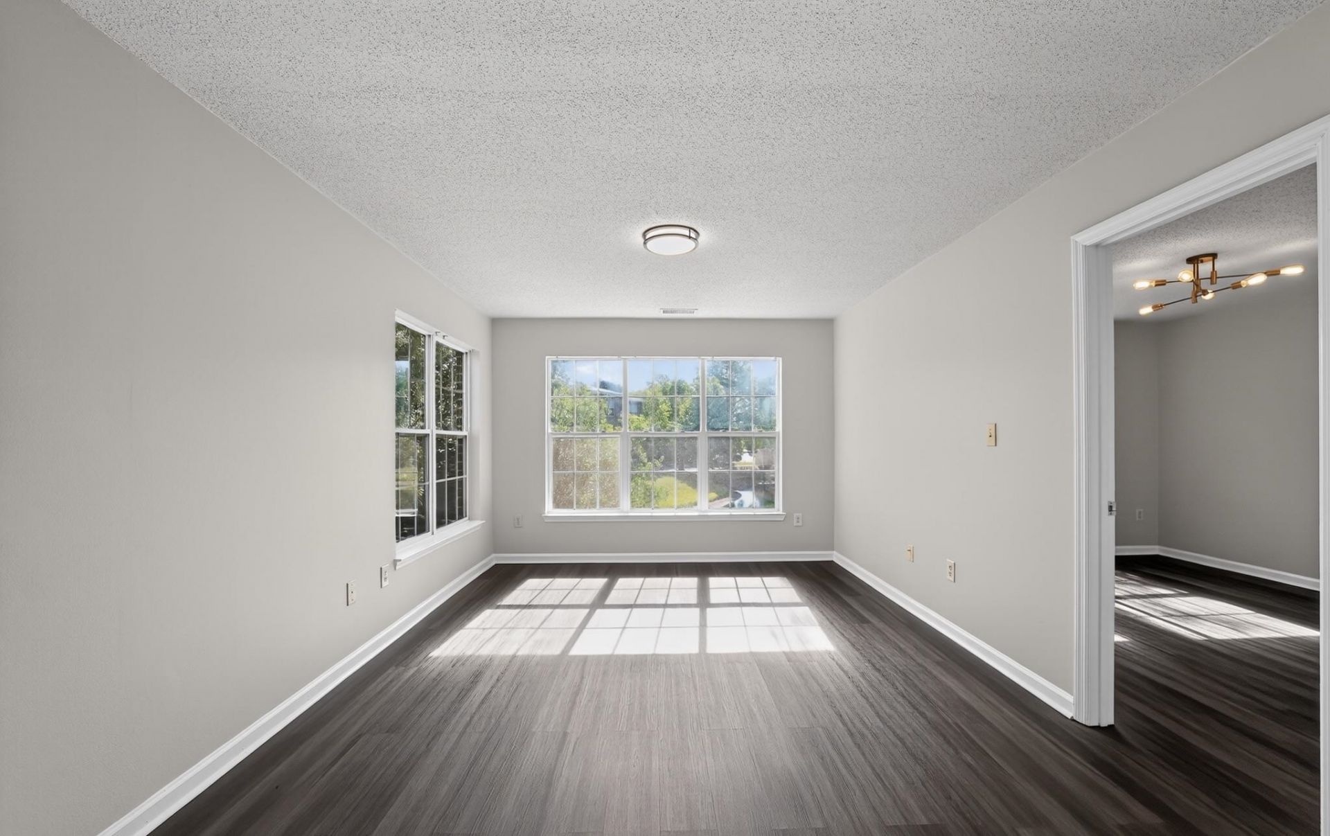 4246 Villas Dr. Photo 16