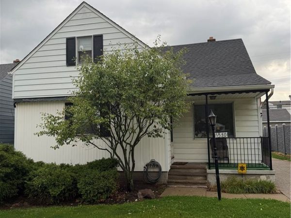 5530 Oakwood Avenue , Maple Heights, OH 44137