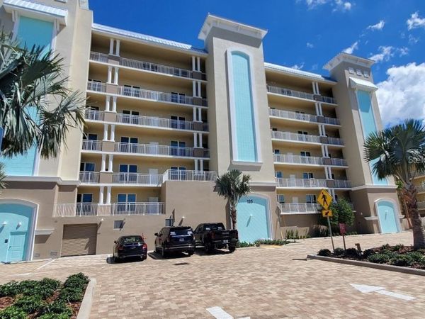 125 ISLAND WAY, Unit 305, CLEARWATER, FL 33767