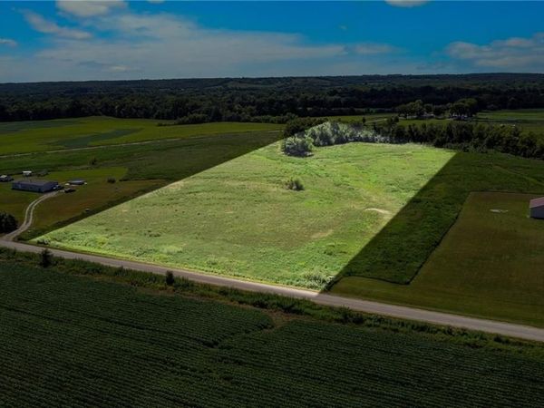 4742 Douglas Terrace, Lane, KS 66042