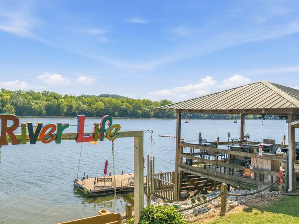 440 Gumdale Cv , Decaturville, TN 38329