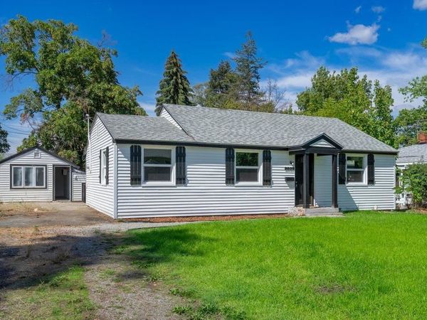 3503 N Dale Rd, Millwood, WA 99212