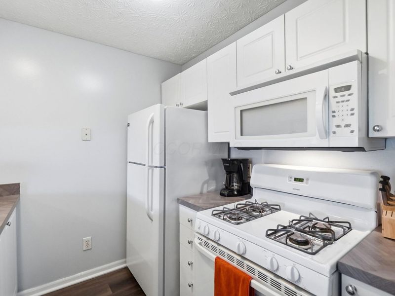 4643 Parrau Drive , Unit 68B, Columbus, OH 43228 Photo 10