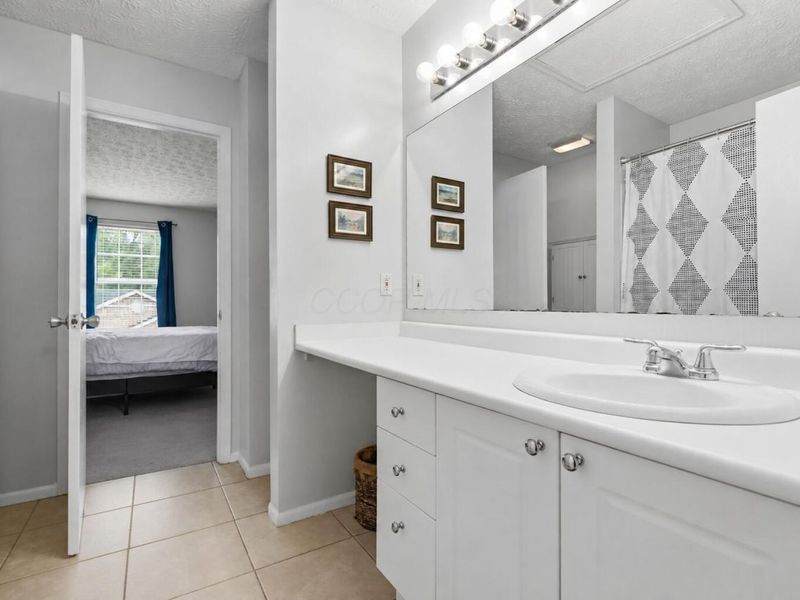 4643 Parrau Drive , Unit 68B, Columbus, OH 43228 Photo 19