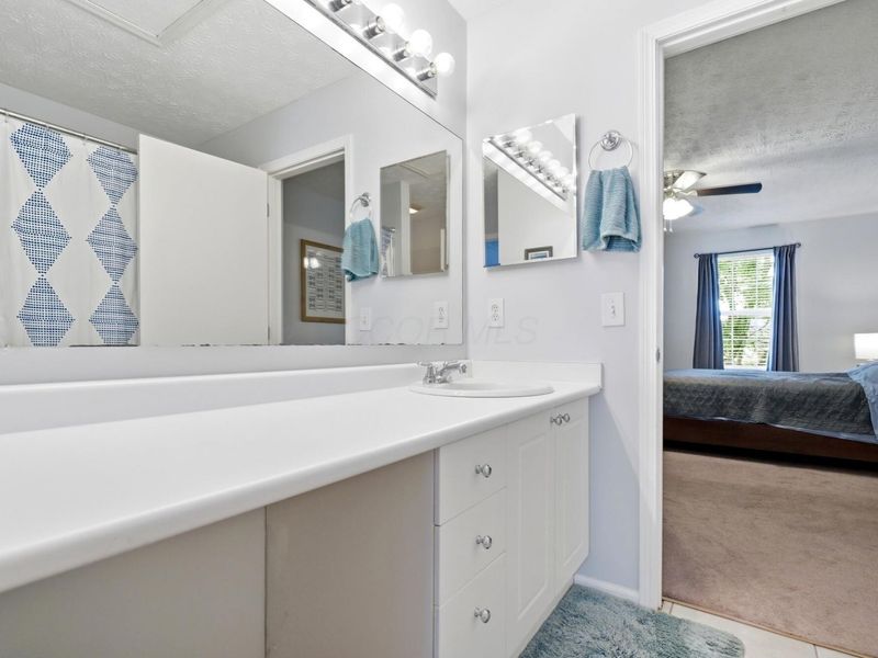 4643 Parrau Drive , Unit 68B, Columbus, OH 43228 Photo 20