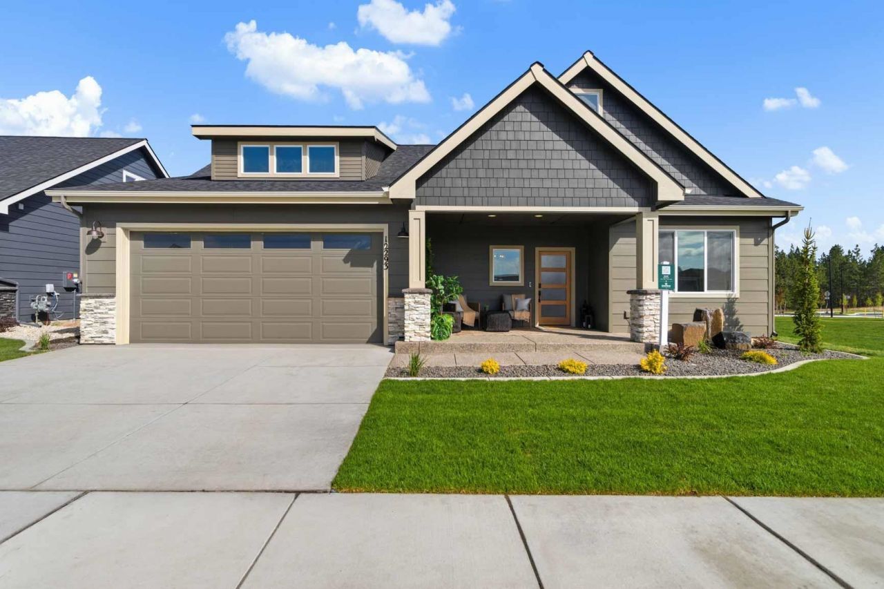 2565 E Plath Ave, Spokane, WA 99218 Main Photo