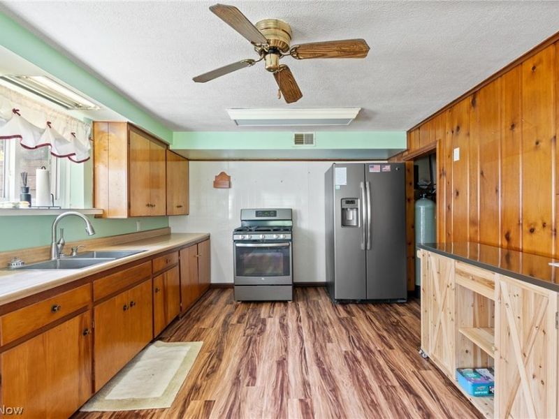 4103 S Main Street, Akron, OH 44319 Photo 16