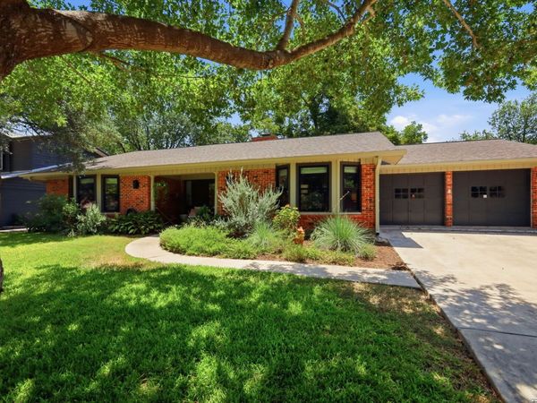 2906 Larkwood Dr, San Antonio, TX 78209