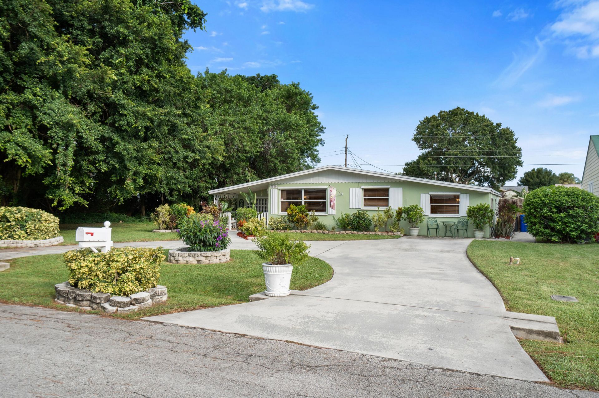 2330 SE Madison Street, Stuart, FL 34997 Photo