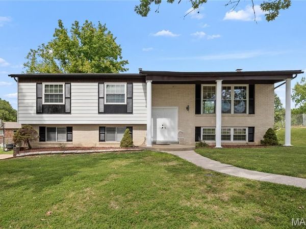6018 Gatling Drive , Oakville, MO 63129