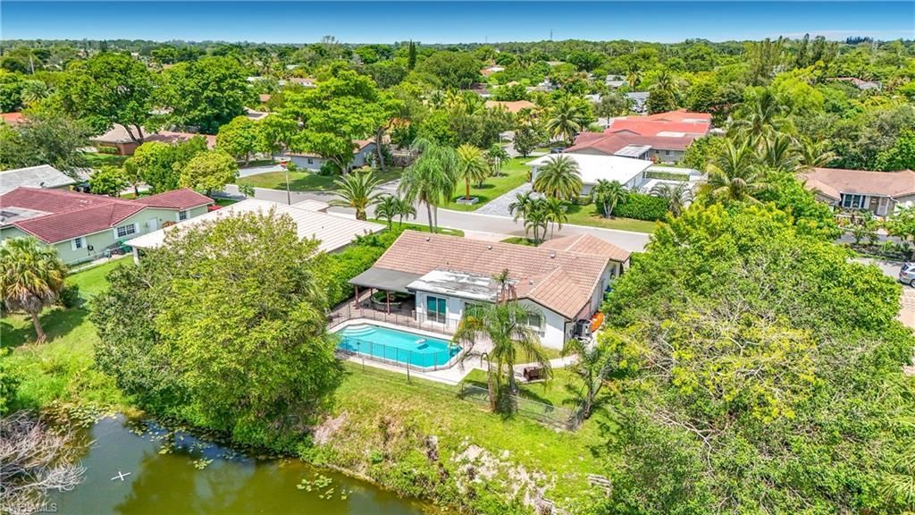7511 42nd Dr Nw, Coral Springs, FL 33065 Photo