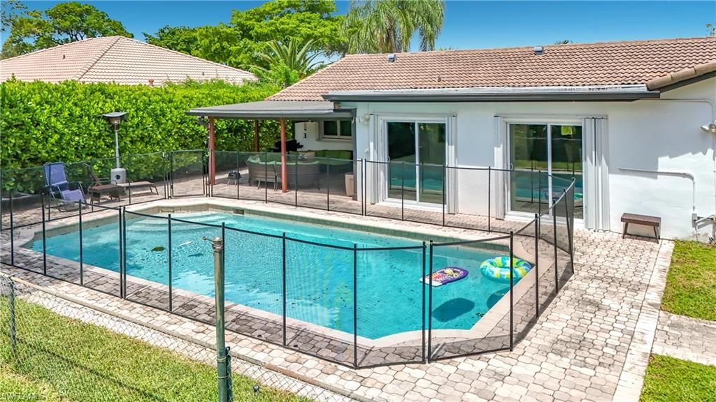 7511 42nd Dr Nw, Coral Springs, FL 33065 Photo