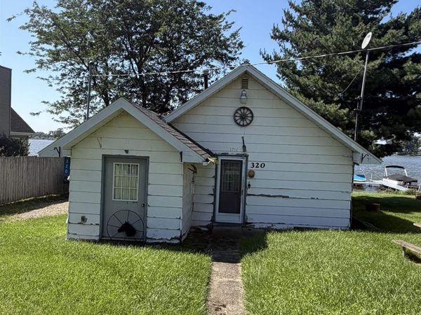 320 Lloyd Lane, Bronson, MI 49028