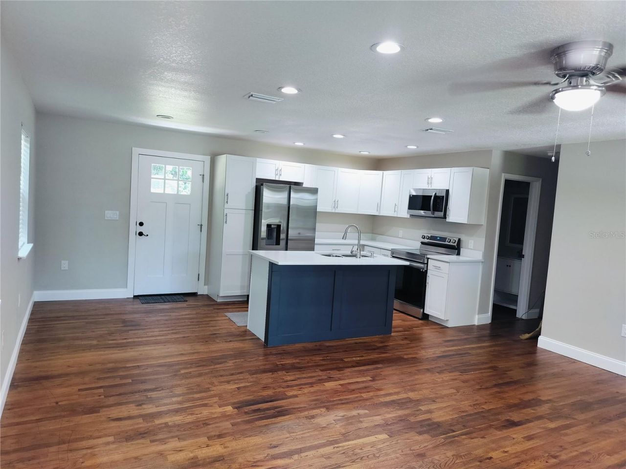 25405 Colmar Avenue, Mount Plymouth, FL 32776 Photo