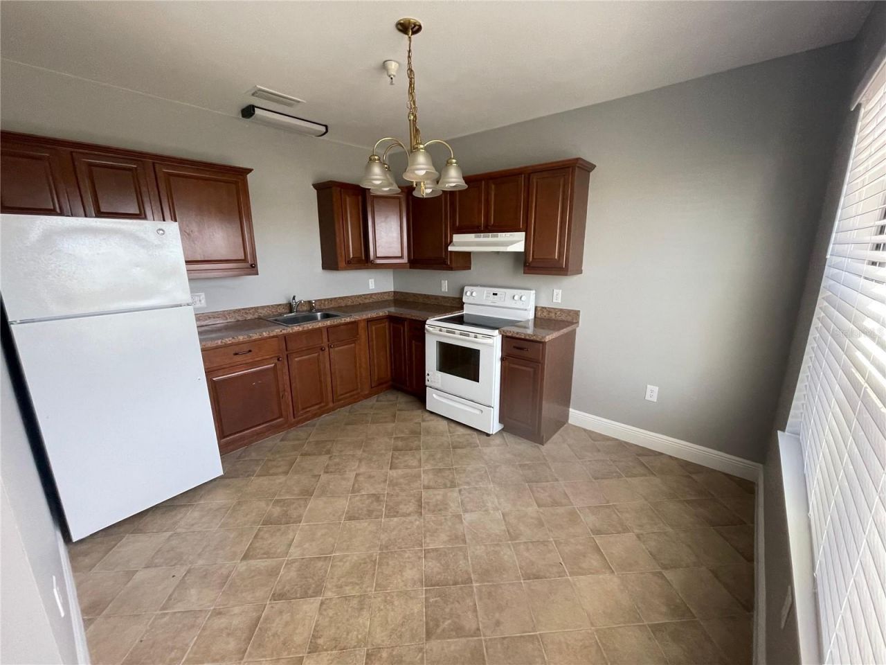 80 N Central Avenue , Umatilla, FL 32784 Photo