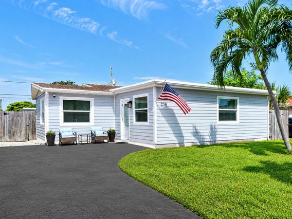 238 SW 10TH Avenue, Delray Beach, FL 33444