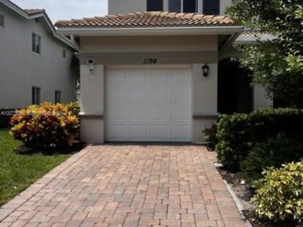1194 Paisley Ct, Lake Worth, FL 33461