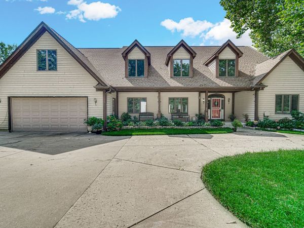 23 Amanda Lane, Yorkville, IL 60560