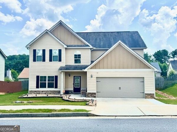 4163 Potomac Walk Court, Loganville, GA 30052