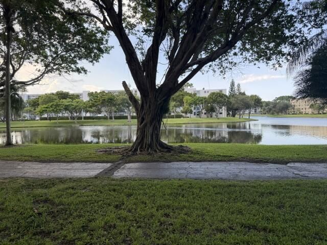 2209 S Cypress Bend Drive, Unit 104, Pompano Beach, FL 33069 Photo