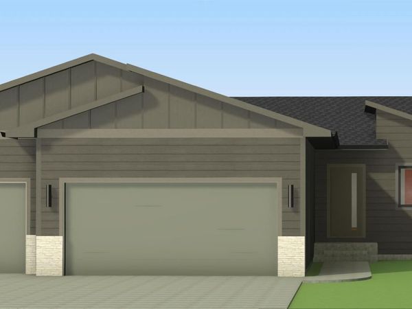 917 N Main St, Lennox, SD 57039