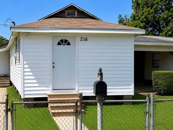 216 5TH Street, Bridge City, LA 70094