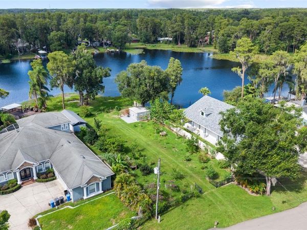 15916 WILLOWDALE ROAD , TAMPA, FL 33625
