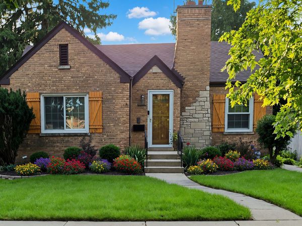 821 Rosemary Terrace , Deerfield, IL 60015