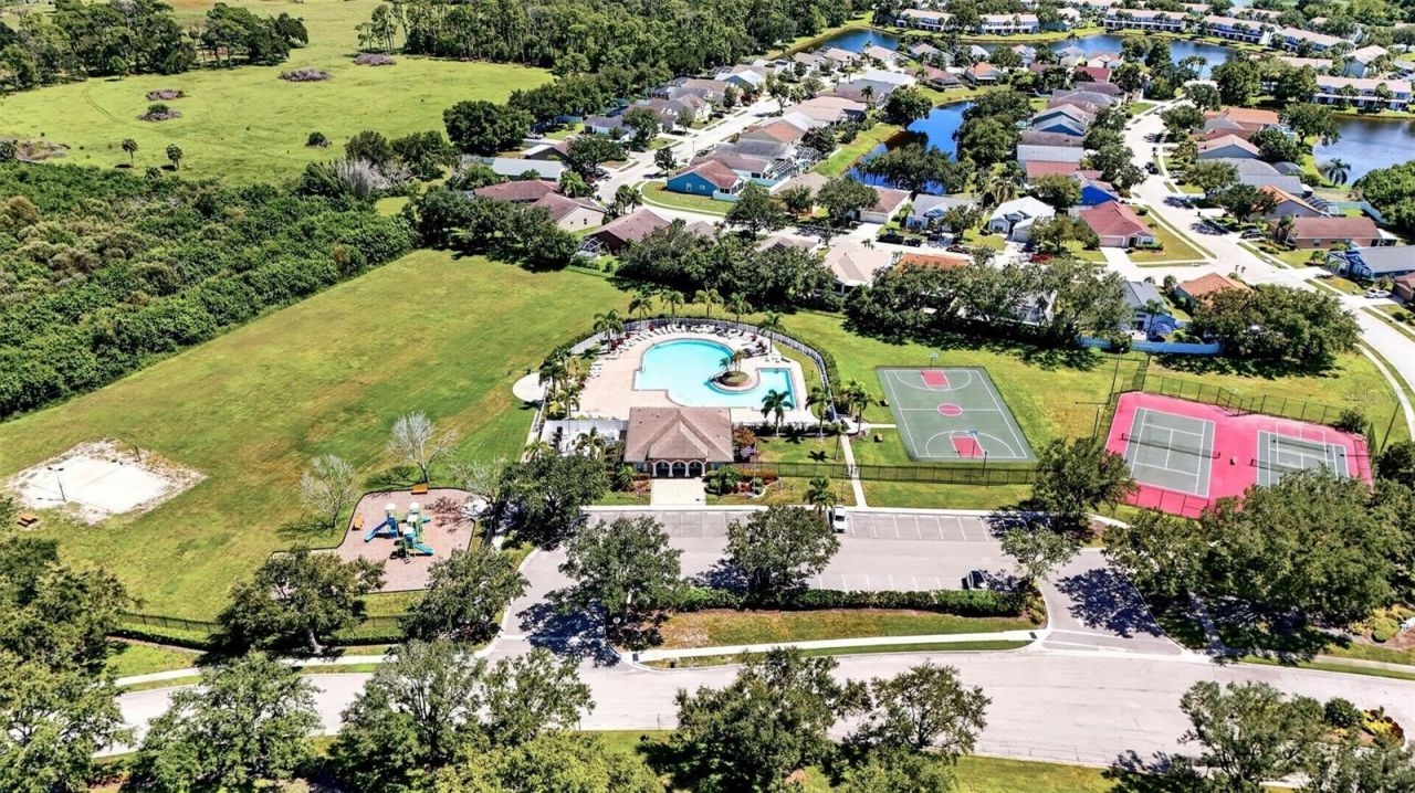 4623 Sanibel Way , Bradenton, FL 34203 Photo