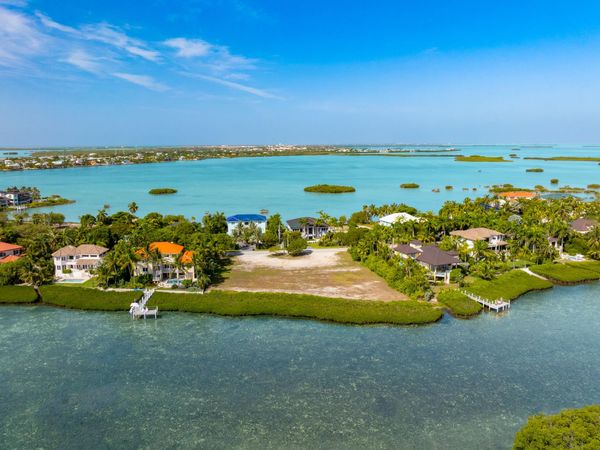 45 Cannon Royal Drive, Shark Key, FL 33040