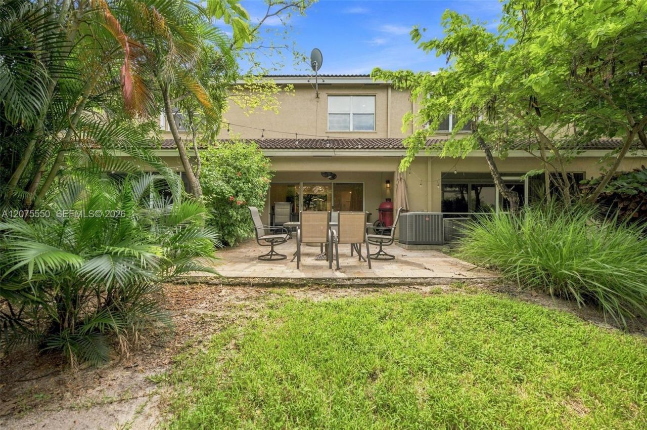 355 SW 121st Ave, Unit 355, Pembroke Pines, FL 33025 Photo
