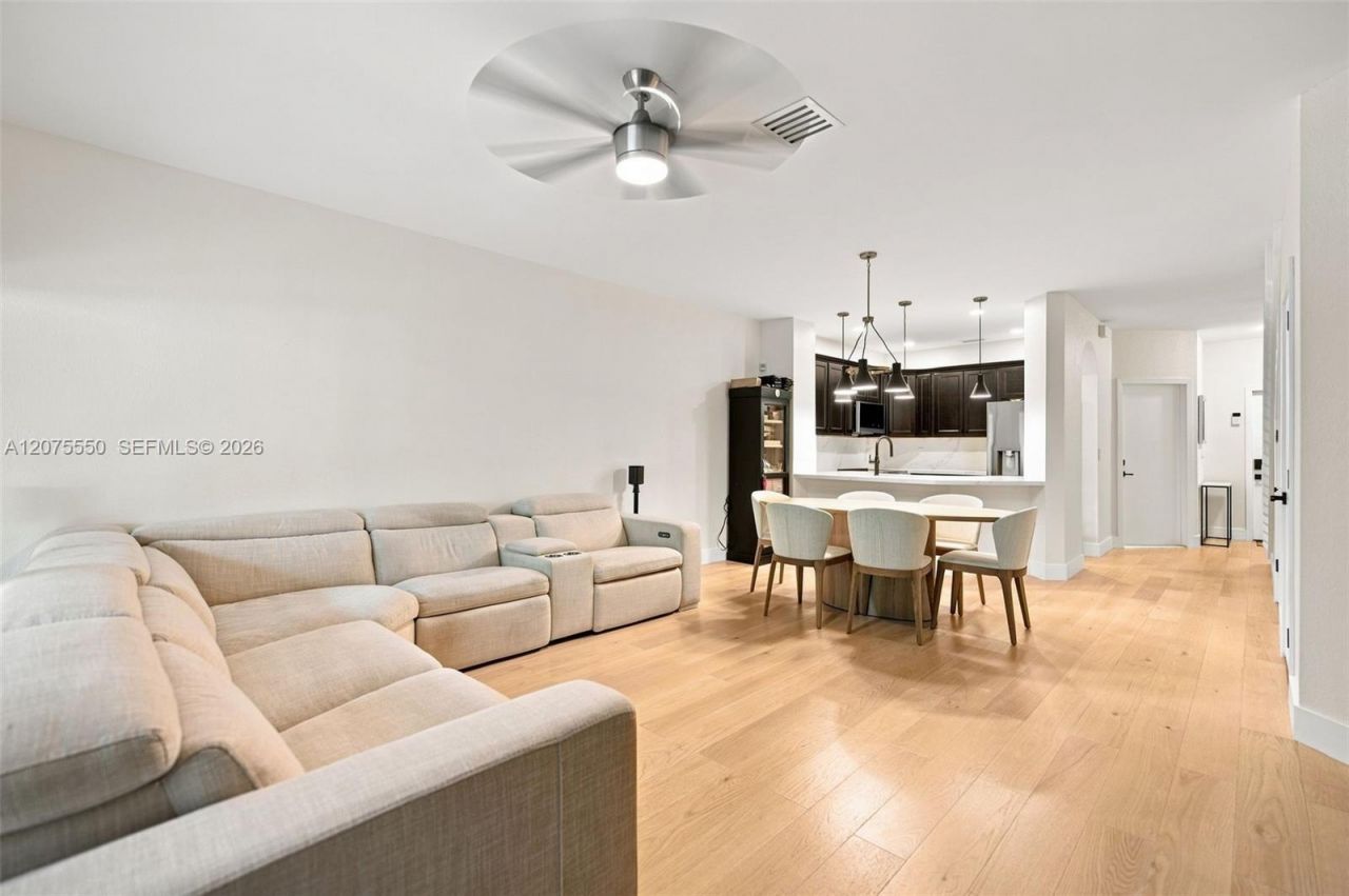 355 SW 121st Ave, Unit 355, Pembroke Pines, FL 33025 Photo