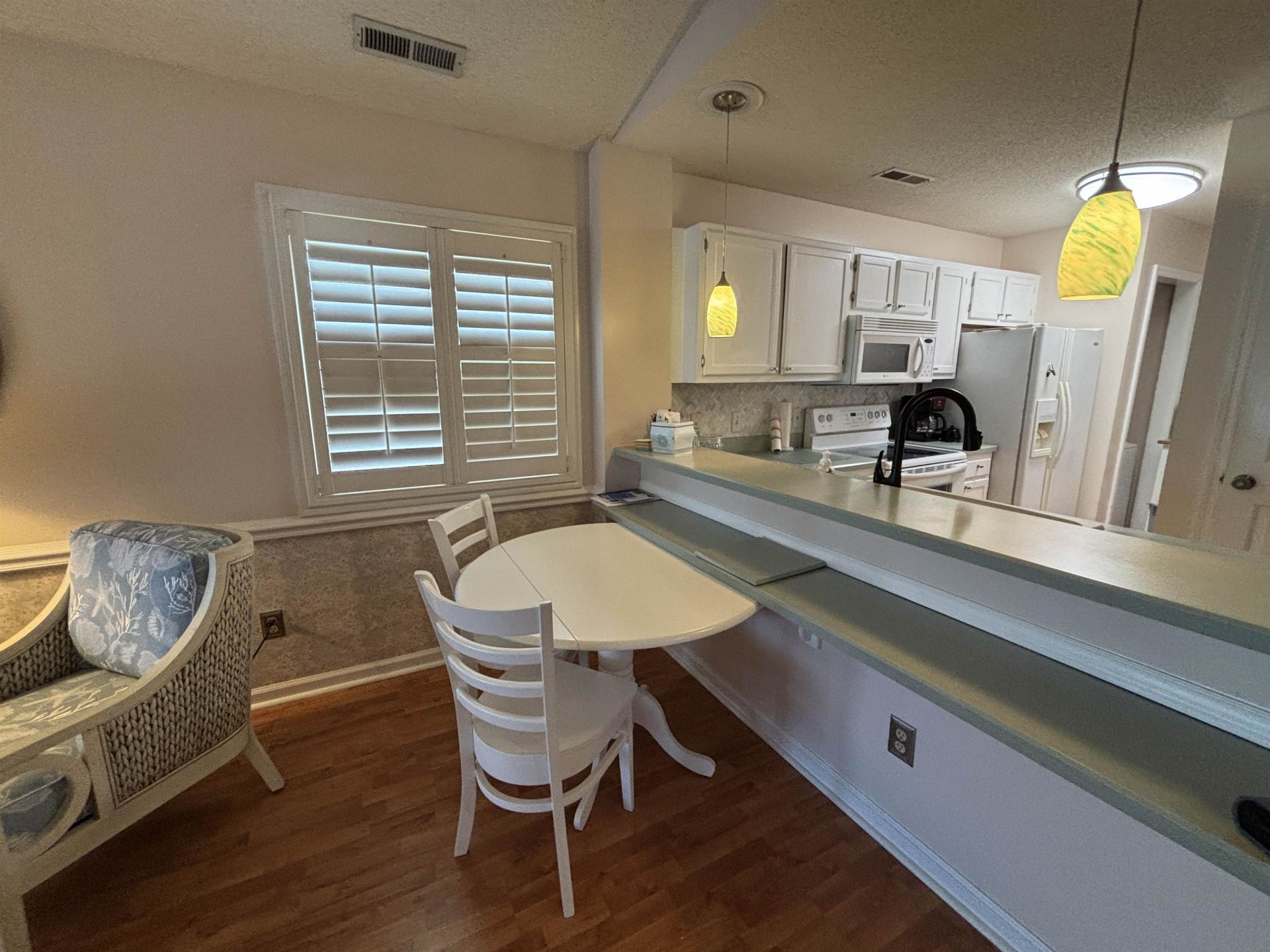 207 Landing Rd. Photo 4