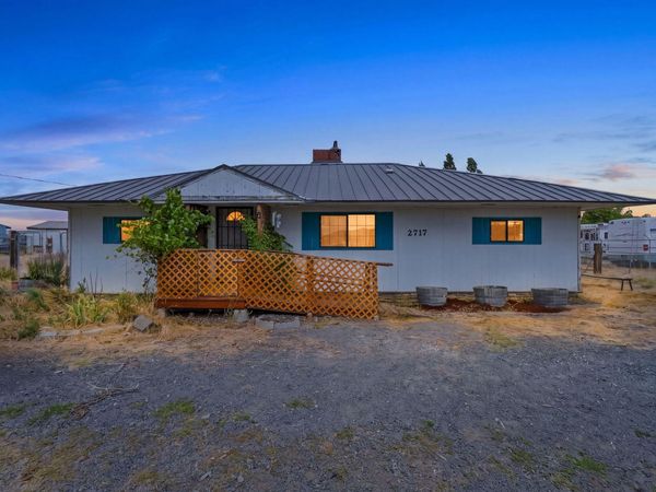 2717 Old Midland Road, Klamath Falls, OR 97603