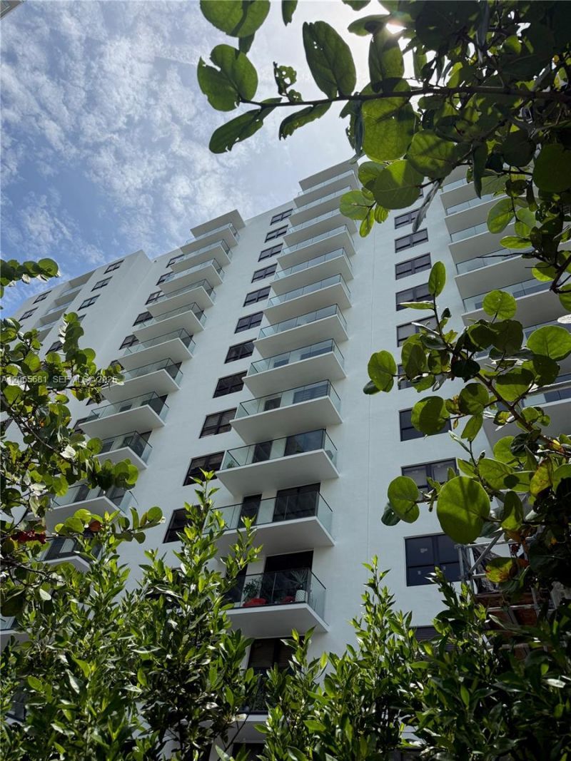 10185 Collins Ave , Unit 1223, Bal Harbour, FL 33154 Photo