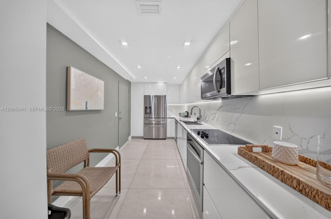 10185 Collins Ave , Unit 1223, Bal Harbour, FL 33154 Photo
