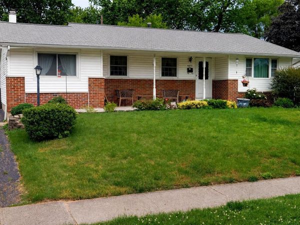 6075 Burnley Square E, Columbus, OH 43229
