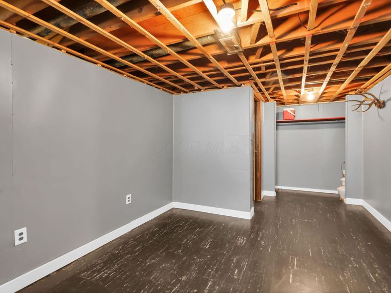 6075 Burnley Square E, Columbus, OH 43229 Photo 31