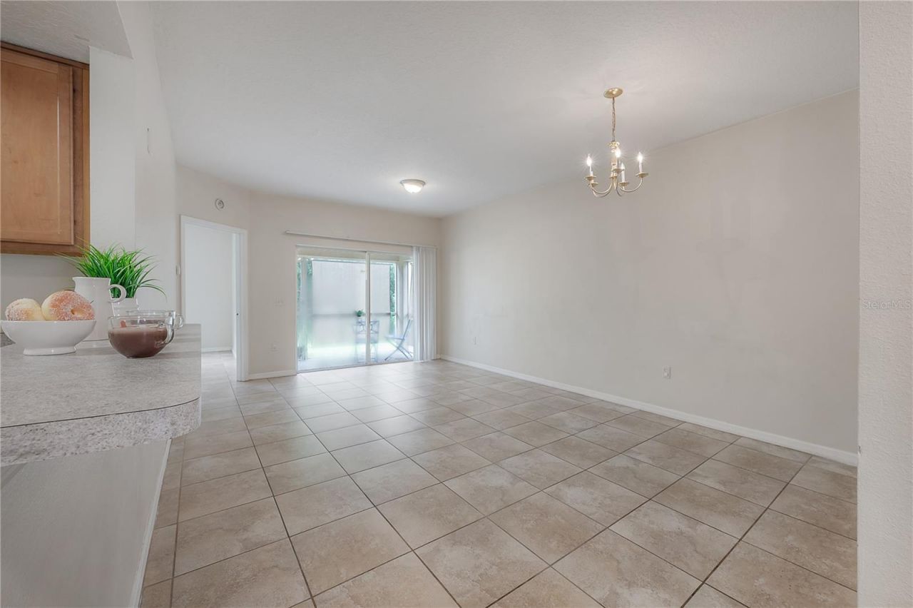 9619 Lakedale Way , Unit 102, Riverview, FL 33578 Photo