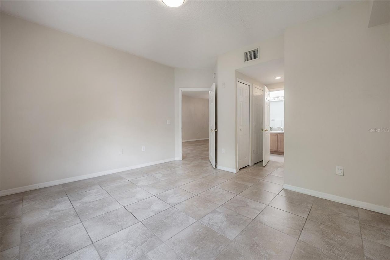 9619 Lakedale Way , Unit 102, Riverview, FL 33578 Photo