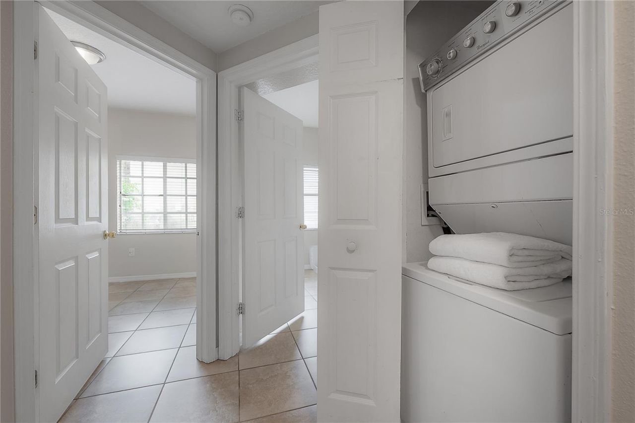 9619 Lakedale Way , Unit 102, Riverview, FL 33578 Photo