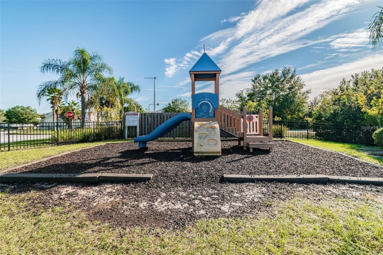 9619 Lakedale Way , Unit 102, Riverview, FL 33578 Photo