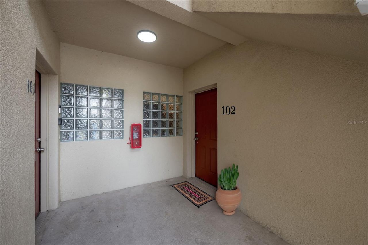9619 Lakedale Way , Unit 102, Riverview, FL 33578 Photo