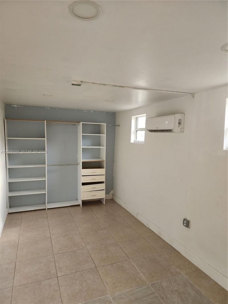 Please Call For Address, North Miami, FL 33168 Photo
