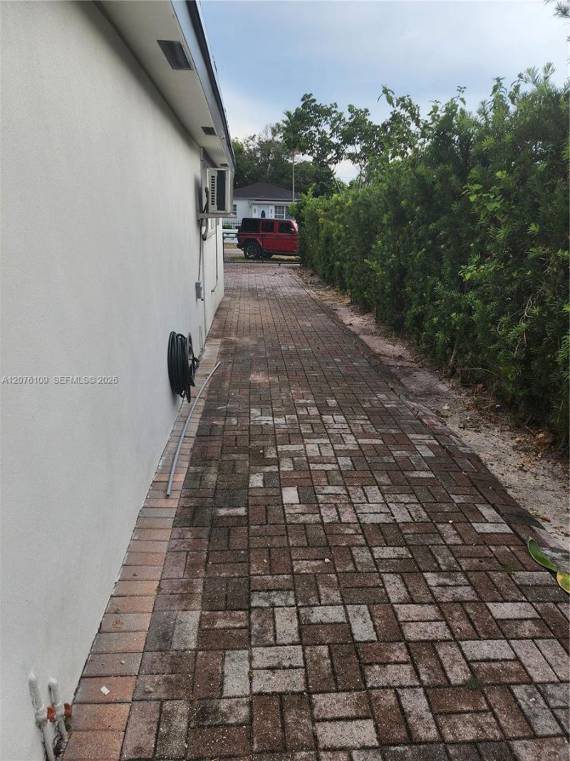 Please Call For Address, North Miami, FL 33168 Photo