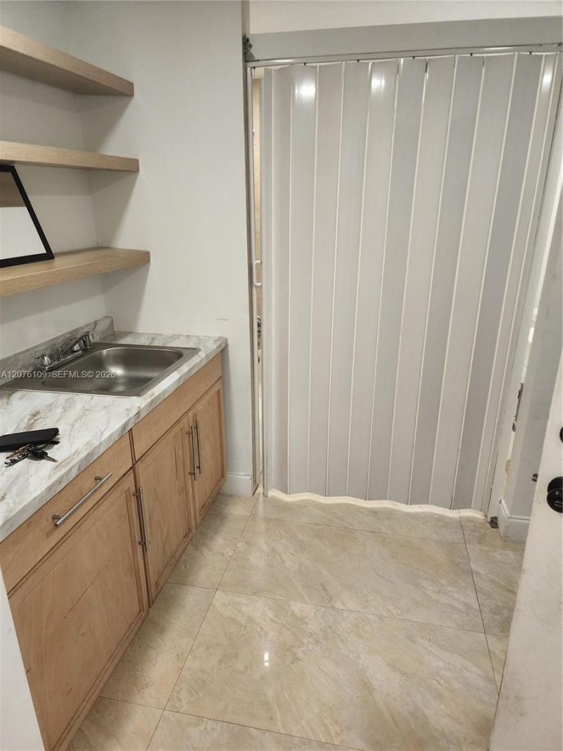 Please Call For Address, North Miami, FL 33168 Photo